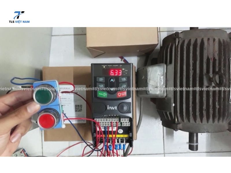 Đấu dây từ biến tần đến động cơ: